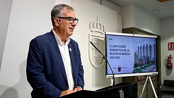 La saturada red eléctrica regional impide el desembarco de nueva industria, viviendas y centros de datos