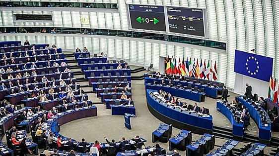 Pequeña victoria de la industria regional en Europa por el arancel climático a los extintores