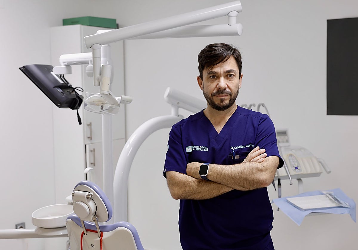 Pedro Caballero: «Compran baratas las clínicas dentales y las dejan caer; un sanitario siempre responde ante sus pacientes»