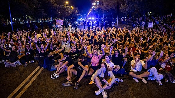 La protesta en Murcia por el desahucio de Maricarmen sale adelante en la Delegación del Gobierno