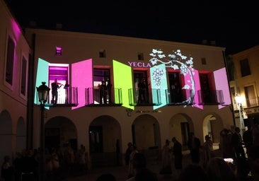 Un momento del acto inaugural del nuevo Centro de Enoturismo en la Casa de los Arcos de Yecla.