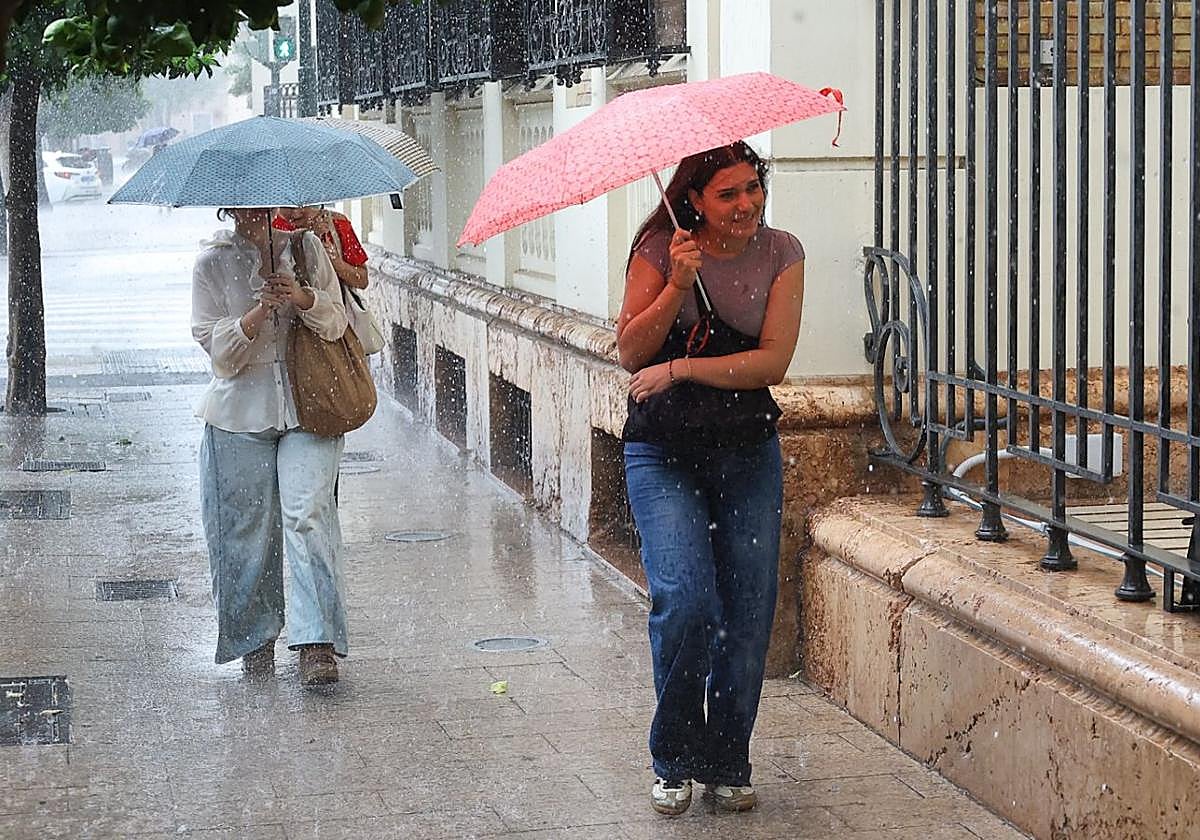 Madrugada de tormentas en la Región de Murcia con 23 avisos a Emergencias