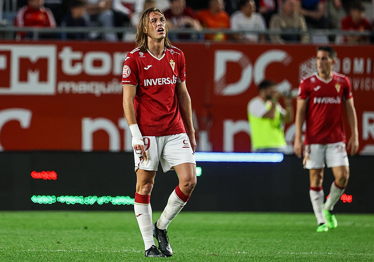 Pedro Benito, durante un partido del Real Murcia en la pasada campaña.