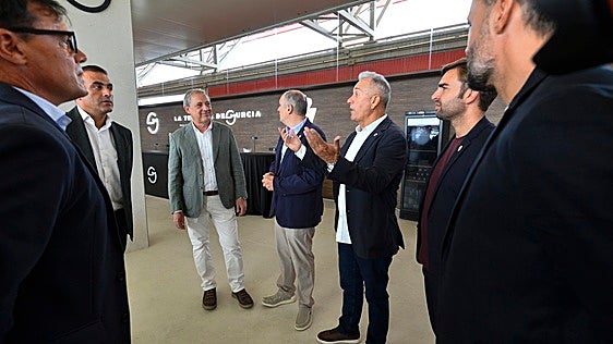 El Real Murcia quiere convertir el Enrique Roca en una mina de oro para sobrevivir al concurso