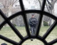 La policía investiga un paquete sospechoso en los jardines de la Casa Blanca