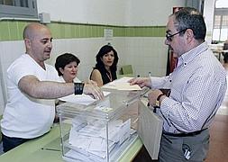 Un infarto en plena votación y un muerto en el censo son algunas de las anécdotas de la jornada