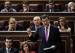 Rajoy exige al PSOE que se preocupe por España