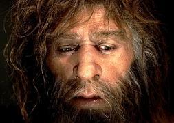 Reproducción hiperrrealista de un hombre de Neandertal. / Archivo