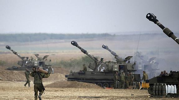 El Ejército israelí sigue con su incursión terrestre en Gaza. 