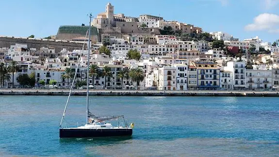 Vista del casco histórico de Ibiza.