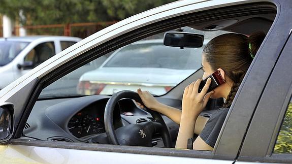 Las conductas irresponsables de los españoles al volante