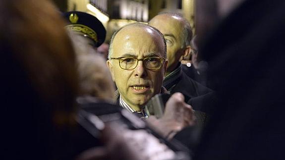 El ministro del Interior de Francia, Bernard Cazeneuve. 