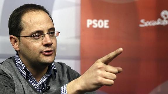 El secretario de Organización del PSOE, César Luena 