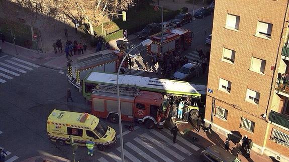 Colisión en Móstoles (Madrid) entre un autobús interurbano y un camión de bomberos. 