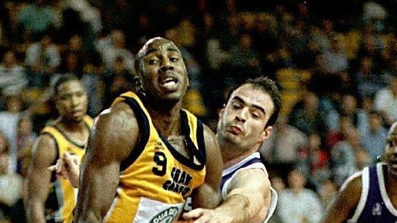 Lalo García (d) con John Morton, ex del Gran Canaria. 