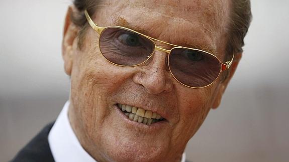 Roger Moore.