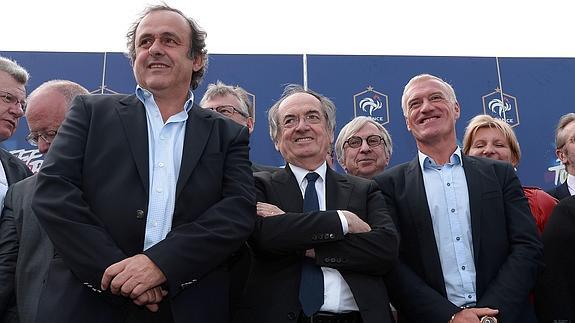 Michel Platini (i), durante un acto de la Eurocopa 2016.