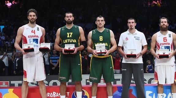 Gasol, Valanciunas, Maciulis, De Colo y Sergio Rodríguez. 