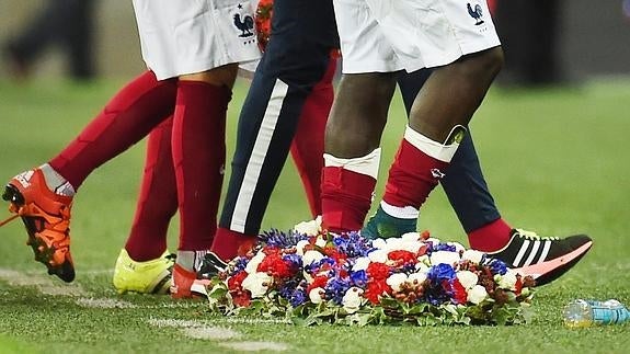 Homenaje en el Inglaterra-Francia.