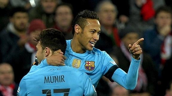 Neymar y Munir celebran un gol. 