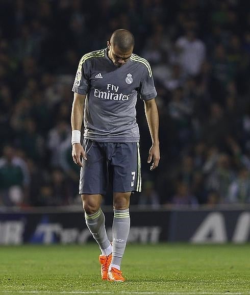 Pepe, ante el Betis. 