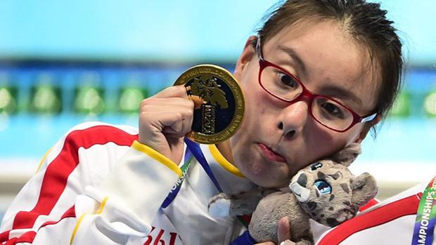 Fu Yuanhui, la sensación china de la natación, recibida como una estrella en su país