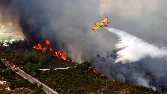 Imagen del incendio en Jávea.