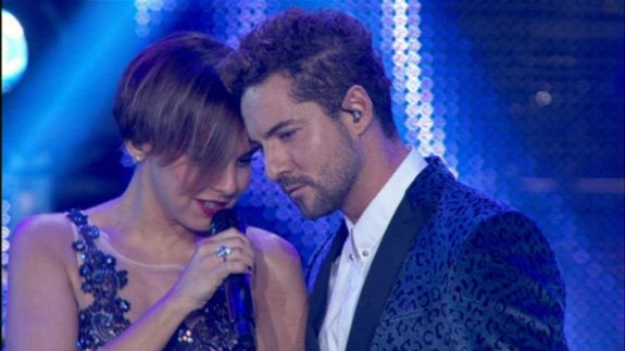 Bisbal y Chenoa protagonizaron el 'momentazo' de la noche.