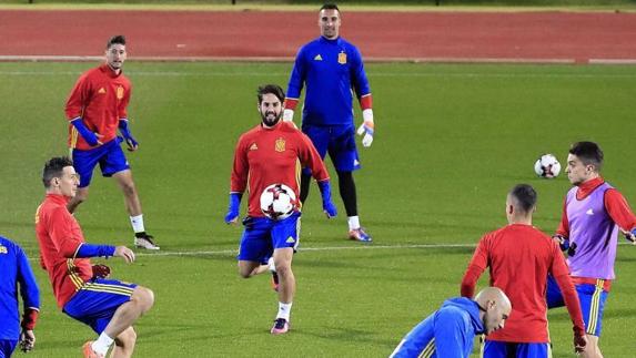 Los internacionales españoles durante el entrenamiento del martes. 