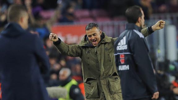 Luis Enrique, durante el encuentro entre el Barça y el Hércules.