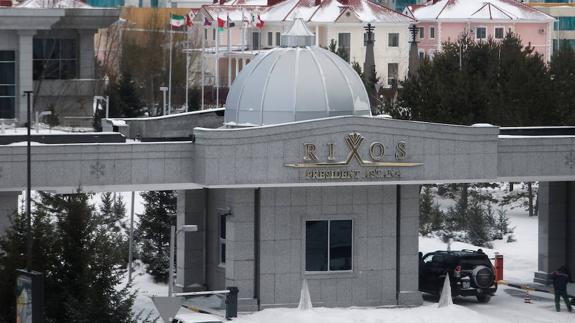 Hotel Rixos President donde tienen lugar las conversaciones en Astaná, la capital de Kazajstán.