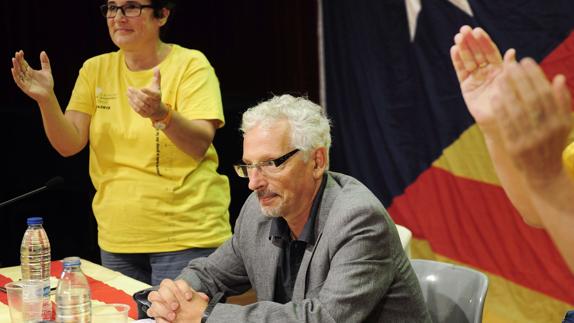 El juez Santi Vidal, participando en un acto de la Assemblea Nacional Catalana (ANC) en Hospitalet , Cataluña.