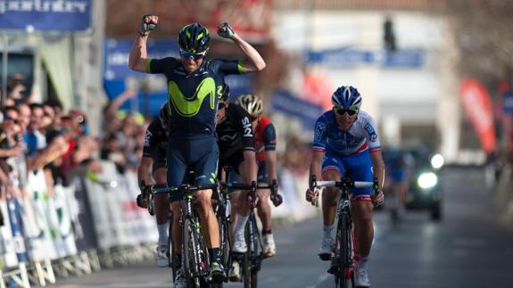 Alejando Valverde se impone al esprint en la primera etapa de la Ruta del Sol. 