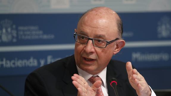 Cristóbal Montoro, ministro de Hacienda y Función Pública.