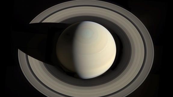 Una imagen recreada de Saturno desde Cassini.