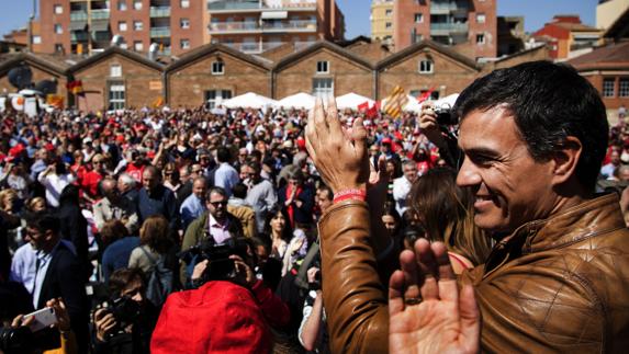 Pedro Sánchez en su primer gran acto de campaña en Cataluña.