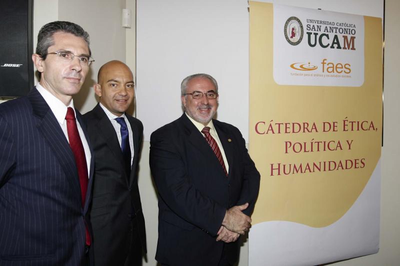 Aznar dirigirá una cátedra sobre ética y política en la UCAM