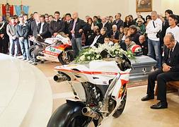 Simoncelli recibe una cálida despedida en su entierro