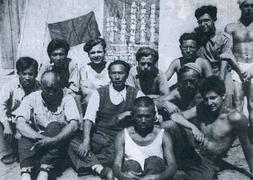 El brigadista chino Xie Weijin, con uniforme militar. Llegó procedente de Francia.