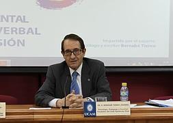 Bernabé Tierno en su conferencia en la UCAM. ::LV