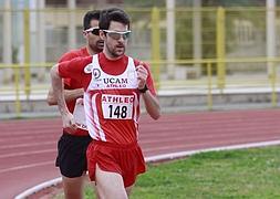 Benjamín Sánchez, en la prueba en pista del sábado en Cartagena. :: Campoy/AGM