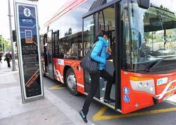 Una aplicación móvil avisa de la llegada del autobús urbano