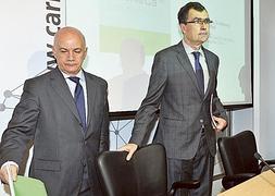 Eduardo Osuna, José Ballesta y el responsable de la Fundación Séneca, Antonio González. :: G. Carrión/AGM
