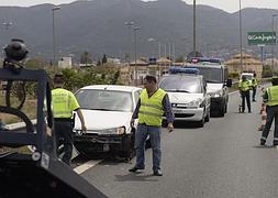 Imagen de archivo de un accidente de tráfico en Ronda Sur. :: N. García/AGM
