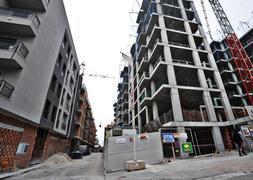 Edificios en construcción en el barrio de La Viña.::Paco Alonso