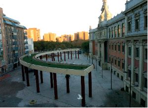 DISEÑO. .La plaza ha sido remodelada según un diseño del arquitecto Abelardo Yañez./ G. CARRION/AGM