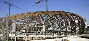 Vista del Palacio de Deportes, en una fotografía de archivo. Desde hace cerca de un año y medio apenas hay actividad en el solar. / J. M. RODRÍGUEZ / AGM