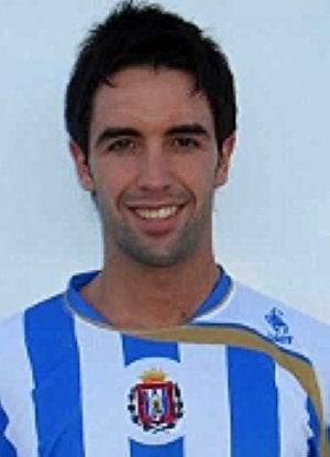 Mikel Arce sigue gafado en el Lorca; primero se retrasó su inscripción y ahora cae lesionado