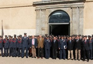 Cargos de la Politécnica y la Academia General del Aire, junto a sesenta cadetes de la AGA en el Paraninfo universitario. ::
UPCT