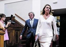 María Dolores de Cospedal, ayer en el Debate sobre el Estado de la Región, en las Cortes de Castilla-La Mancha. :: EFE
